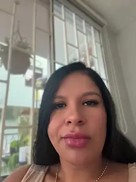Snapshot of Elara_Luxe chatting on July 4, 2026, 10:25 pm Elara Luxe online show from July 4, 2026, 10:25 pm