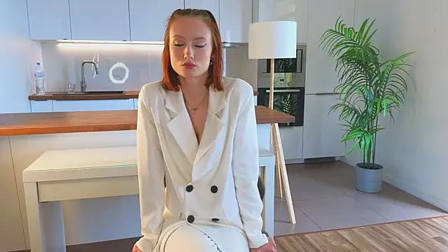 AlvaCatterton online show from April 23, 2026, 9:16 am