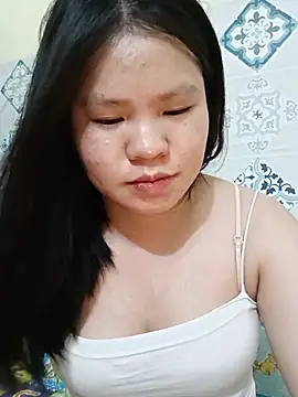 Seraphinahh online show from May 29, 2026, 4:35 pm
