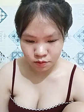 Seraphinahh online show from May 20, 2026, 3:53 pm