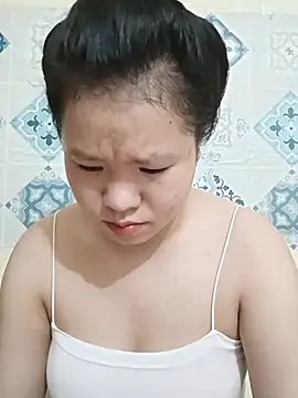 Seraphinahh online show from June 26, 2026, 8:53 am