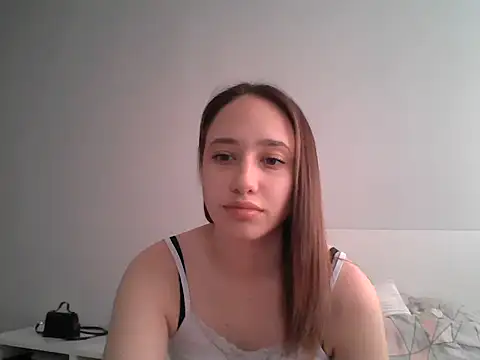 Snapshot of DarkMirel chatting on May 19, 2026, 1:07 pm DarkMirel online show from May 19, 2026, 1:07 pm