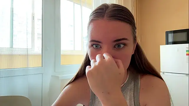 Snapshot of doana_bebriti chatting on June 17, 2026, 8:03 am doana bebriti online show from June 17, 2026, 8:03 am