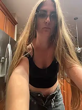 Snapshot of prettykitttty chatting on August 2, 2026, 3:49 am prettykitttty online show from August 2, 2026, 3:49 am