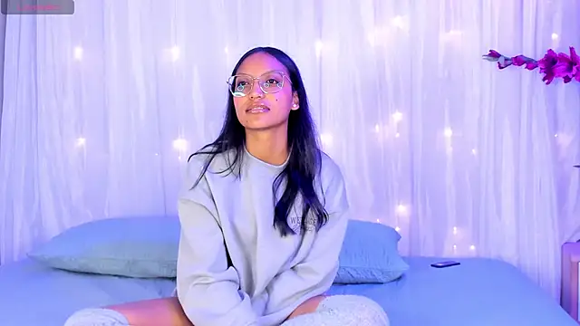 Snapshot of miel_ambar chatting on April 15, 2026, 1:37 pm miel ambar online show from April 15, 2026, 1:37 pm