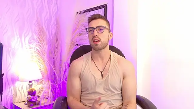 Snapshot of _Ryan_1 chatting on April 16, 2026, 12:28 pm Ryan 1 online show from April 16, 2026, 12:28 pm