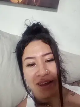 Snapshot of AngelMartinss chatting on April 15, 2026, 4:44 pm AngelMartinss online show from April 15, 2026, 4:44 pm