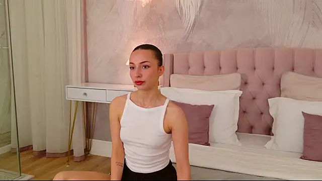 Snapshot of NicoleHarris chatting on May 26, 2026, 3:04 am NicoleHarris online show from May 26, 2026, 3:04 am