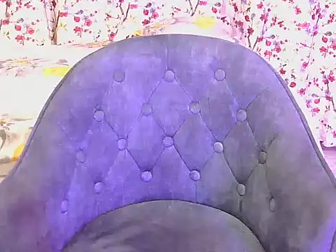 Snapshot of Its-akeera chatting on April 20, 2026, 4:37 am Its-akeera online show from April 20, 2026, 4:37 am