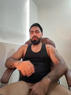 Snapshot of Ryan_Black3 chatting on May 6, 2026, 1:48 pm Ryan Black3 online show from May 6, 2026, 1:48 pm