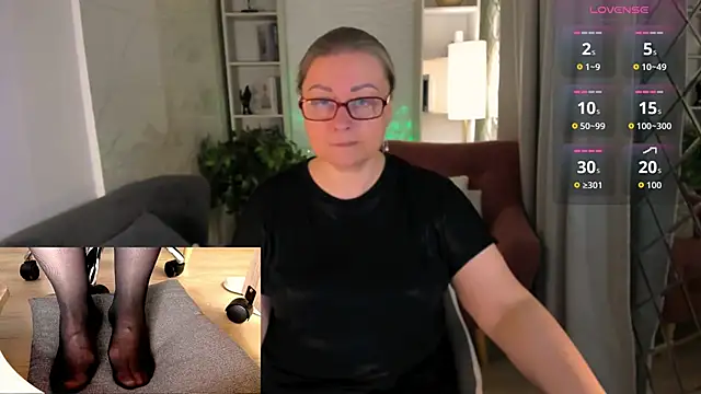 Snapshot of Alexandra_Kind chatting on May 31, 2026, 8:53 pm Alexandra Kind online show from May 31, 2026, 8:53 pm