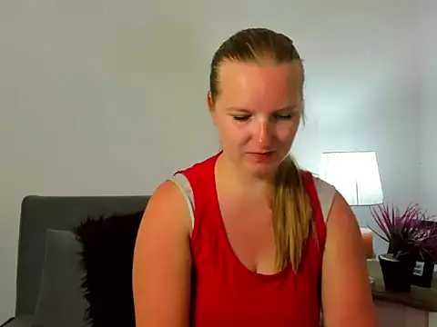 Snapshot of RoseTeacherX chatting on May 4, 2026, 5:16 pm RoseTeacherX online show from May 4, 2026, 5:16 pm