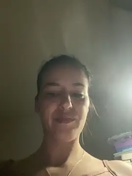 anissadiabless online show from May 3, 2026, 3:22 am
