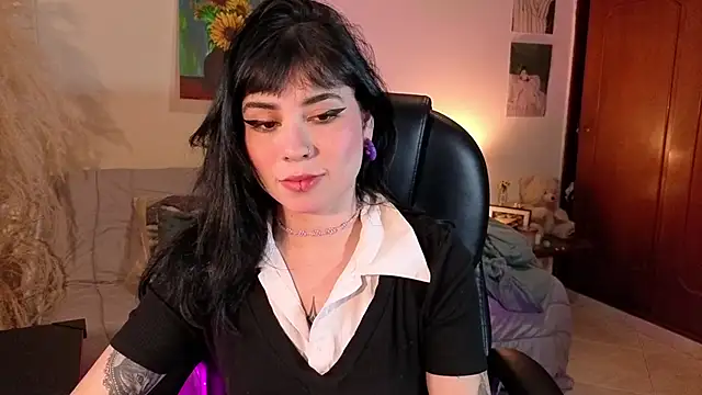 GaiaJonness online show from May 25, 2026, 6:06 pm