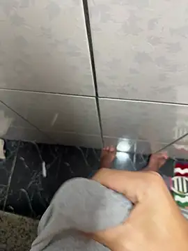 dotadonen17 online show from April 21, 2026, 5:08 pm