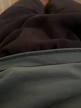 warm milk69 online show from May 2, 2026, 3:34 am