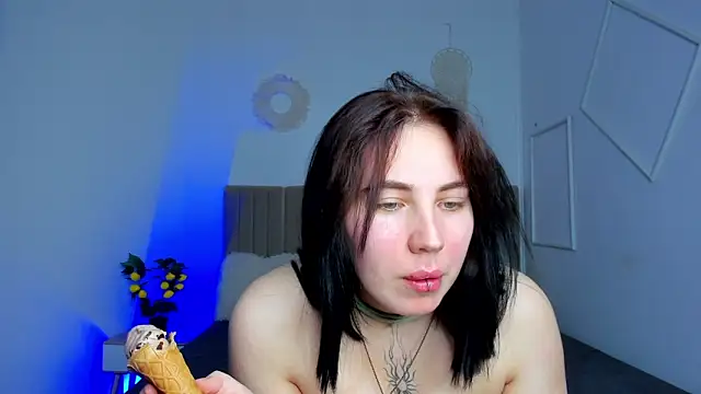 Shiraazsh  online show from May 25, 2026, 8:18 pm