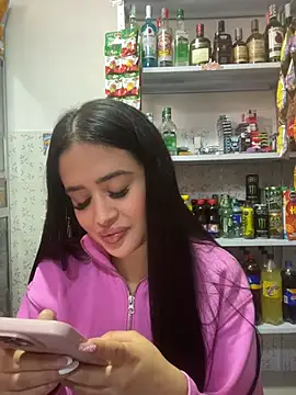 Sara fun online show from April 17, 2026, 5:49 pm