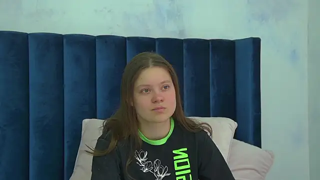 SaraFranklins online show from April 30, 2026, 4:47 pm