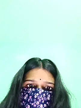 Cutie parul online show from April 15, 2026, 5:28 pm