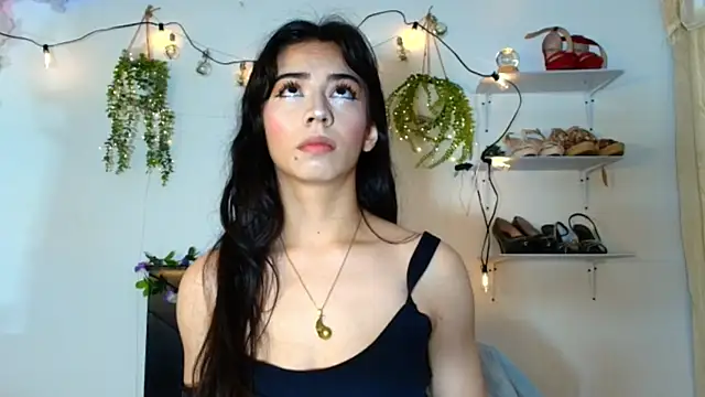 Snapshot of Sussan_Oconell chatting on June 17, 2026, 1:32 pm Sussan Oconell online show from June 17, 2026, 1:32 pm