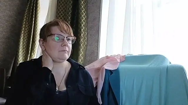 Snapshot of Miss_SandraX chatting on June 17, 2026, 3:55 pm Miss SandraX online show from June 17, 2026, 3:55 pm