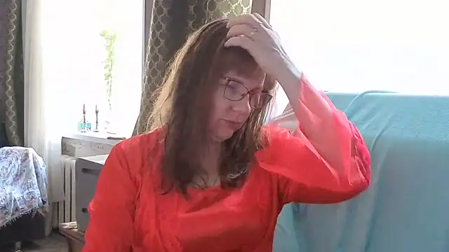 Miss SandraX online show from June 4, 2026, 4:00 pm