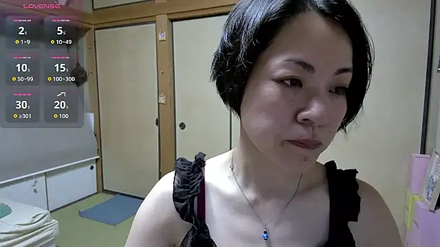 rin2432 online show from May 24, 2026, 2:39 pm