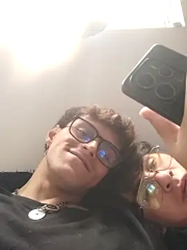 AoA-BoyStudent online show from April 19, 2026, 5:58 pm