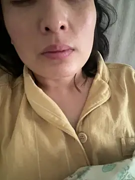 Snapshot of Faye-baby chatting on April 17, 2026, 12:35 am Faye-baby online show from April 17, 2026, 12:35 am