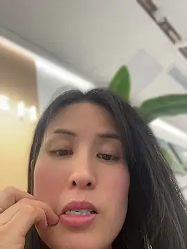 Snapshot of Faye-baby chatting on April 23, 2026, 10:22 am Faye-baby online show from April 23, 2026, 10:22 am