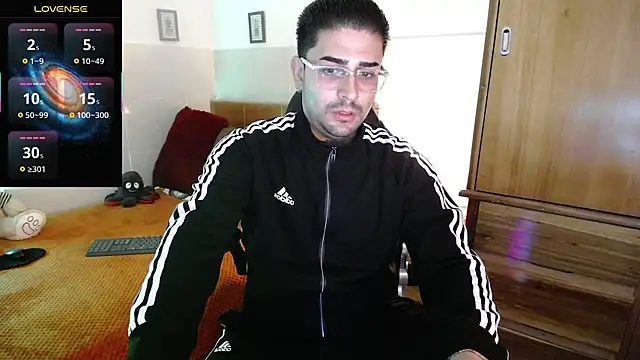 Snapshot of andders_ chatting on July 29, 2026, 1:05 am andders online show from July 29, 2026, 1:05 am