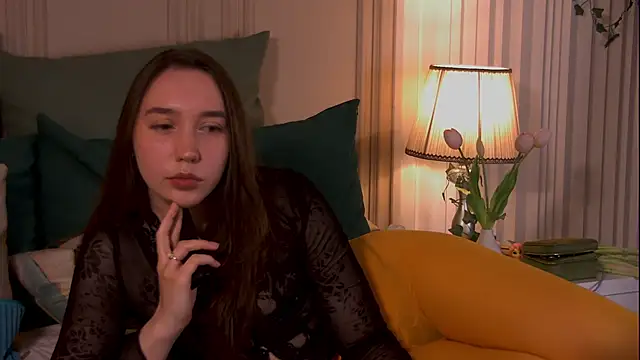 Snapshot of Suzaneey chatting on May 30, 2026, 6:57 pm Suzaneey online show from May 30, 2026, 6:57 pm