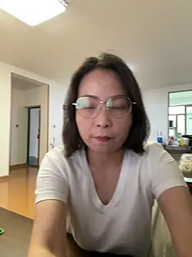 Snapshot of lisha521 chatting on June 1, 2026, 12:44 am lisha521 online show from June 1, 2026, 12:44 am
