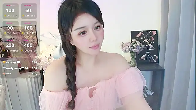 Snapshot of Moon-66 chatting on May 31, 2026, 6:02 pm Moon-66 online show from May 31, 2026, 6:02 pm
