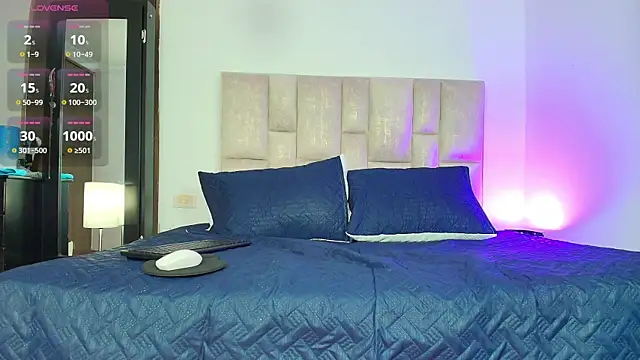 Snapshot of hott_mature chatting on May 26, 2026, 12:03 pm hott mature online show from May 26, 2026, 12:03 pm