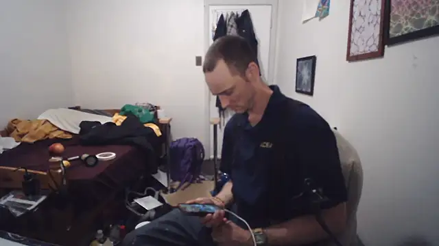 JohnnyMoves online show from June 15, 2026, 2:12 am