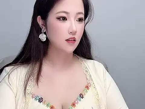Eva 258899 online show from May 14, 2026, 2:41 am