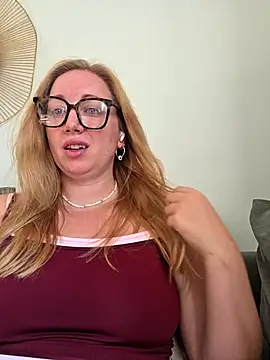 arielsweetieee online show from July 16, 2026, 7:27 am