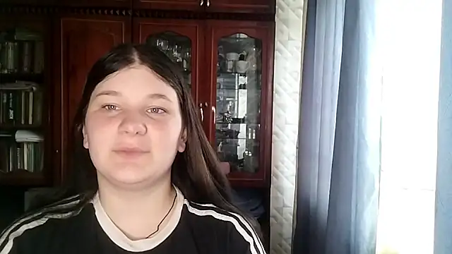 Snapshot of BeatriceMolands chatting on May 20, 2026, 10:56 am BeatriceMolands online show from May 20, 2026, 10:56 am