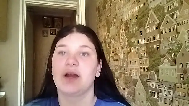 Snapshot of BeatriceMolands chatting on May 12, 2026, 9:04 am BeatriceMolands online show from May 12, 2026, 9:04 am