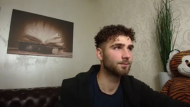 KyloEast online show from May 2, 2026, 5:56 am