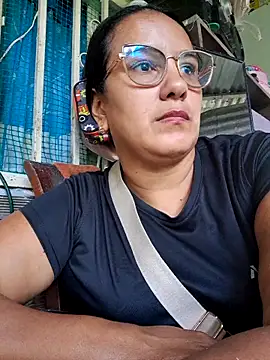Samanta-42 online show from May 12, 2026, 1:39 pm