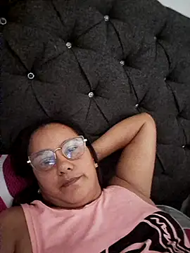Samanta-42 online show from May 15, 2026, 4:27 pm