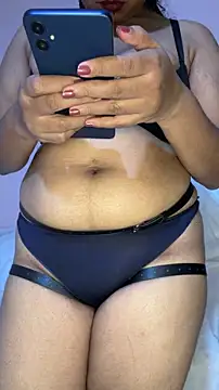 Snapshot of yamee__ chatting on June 27, 2026, 8:15 pm yamee online show from June 27, 2026, 8:15 pm