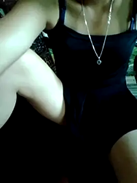 Zara-Lina online show from June 5, 2026, 7:03 am