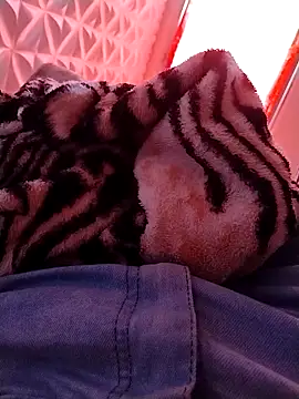 phzada22 online show from April 16, 2026, 5:36 pm