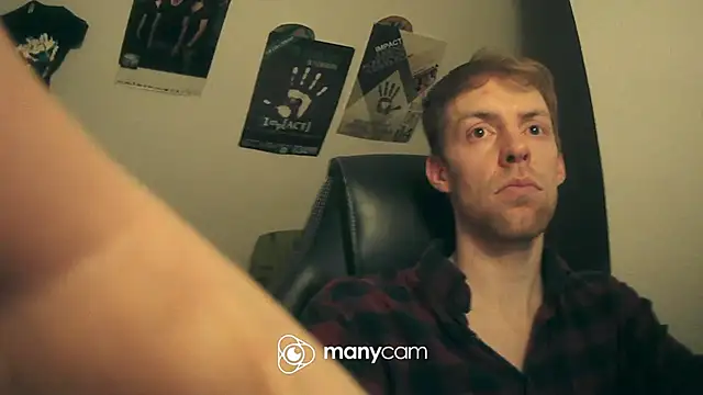 Snapshot of Milkyman7 chatting on February 1, 2025, 11:37 pm Milkyman7 online show from February 1, 2025, 11:37 pm