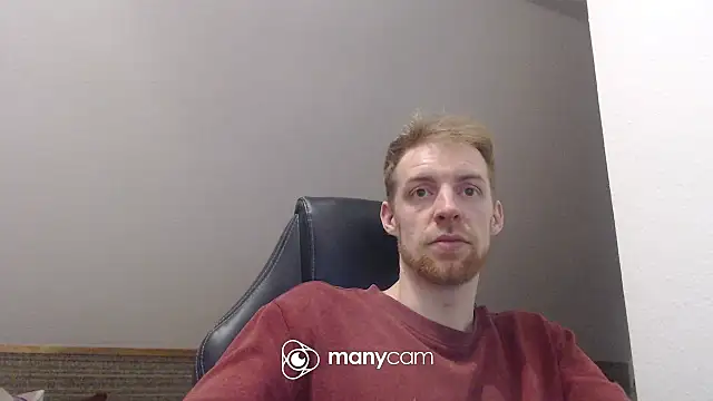 Snapshot of Milkyman7 chatting on November 22, 2025, 9:02 pm Milkyman7 online show from November 22, 2025, 9:02 pm