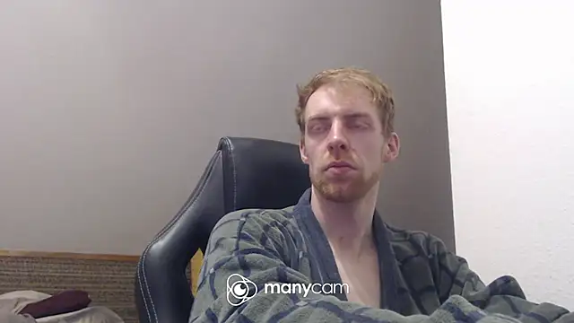 Snapshot of Milkyman7 chatting on October 11, 2025, 8:32 pm Milkyman7 online show from October 11, 2025, 8:32 pm